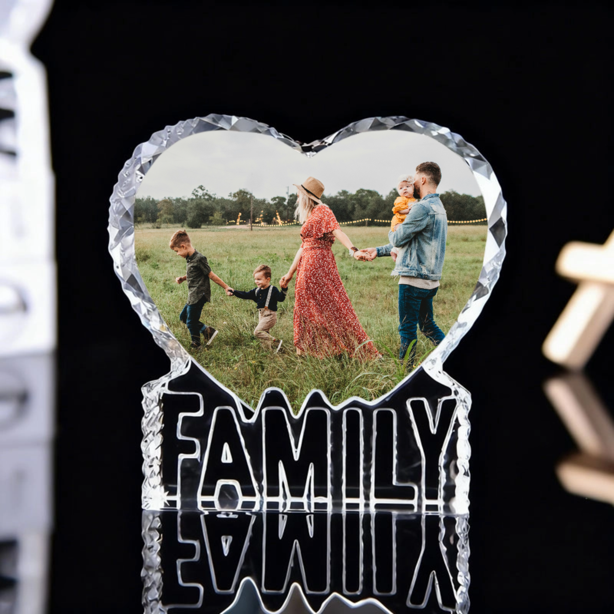 FAMILY Heart-Shaped Crystal Photo Keepsake, Gift for Parents, Grandparents, Perfect for Christmas, Weddings, Family Reunions