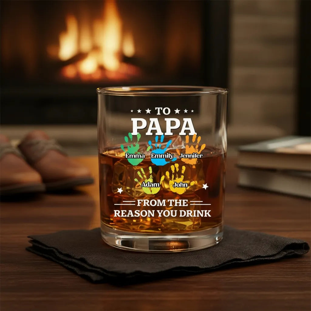 Personalized Custom Glassware, Featuring Handprint Patterns, Allowing Customization Of The Child's Name. It Is An Excellent Gift For Fathers And Alcohol Enthusiasts Around You