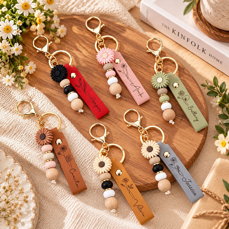 Personalized PU Leather Birth Flower Keychain, Custom Engraved Name with Daisy Bead Charm, Thoughtful Gift for Bridesmaids and Friends for Wedding, Birthday and Party Occasions