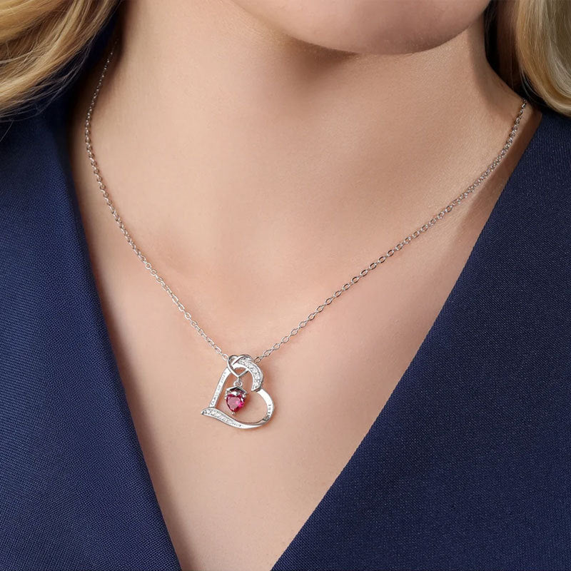 Personalized Heart-Shaped Necklace With Graduation Cap Pendant, Exquisite Jewelry, Can Be Engraved With Name and Year, 925 Sterling Silver, a Graduation Gift For Graduates.