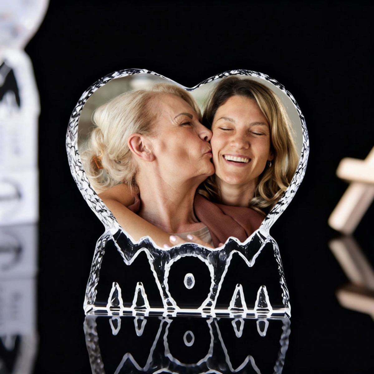 MOM Heart Shape Crystal Photo Keepsake, Gift for Mother, Mom, Perfect for Mother‘s Day, Birthday, Family Celebration