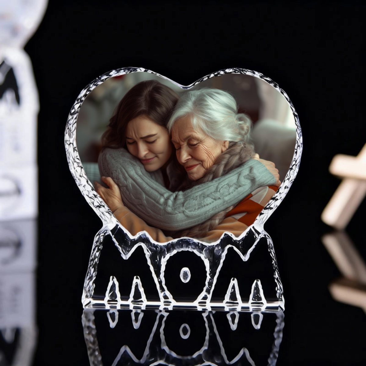 MOM Heart Shape Crystal Photo Keepsake, Gift for Mother, Mom, Perfect for Mother‘s Day, Birthday, Family Celebration