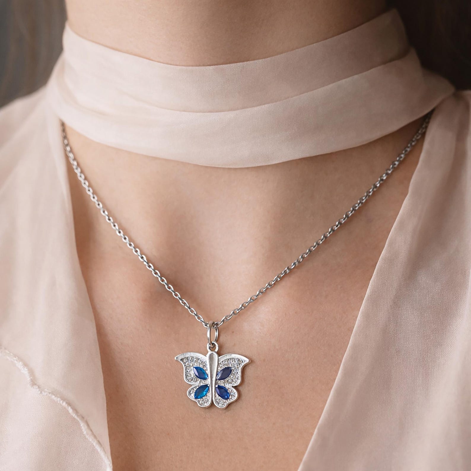 Personalized Butterfly Locket Design, Custom Photo Pendant Product, The Perfect Gift For Lovers & Family