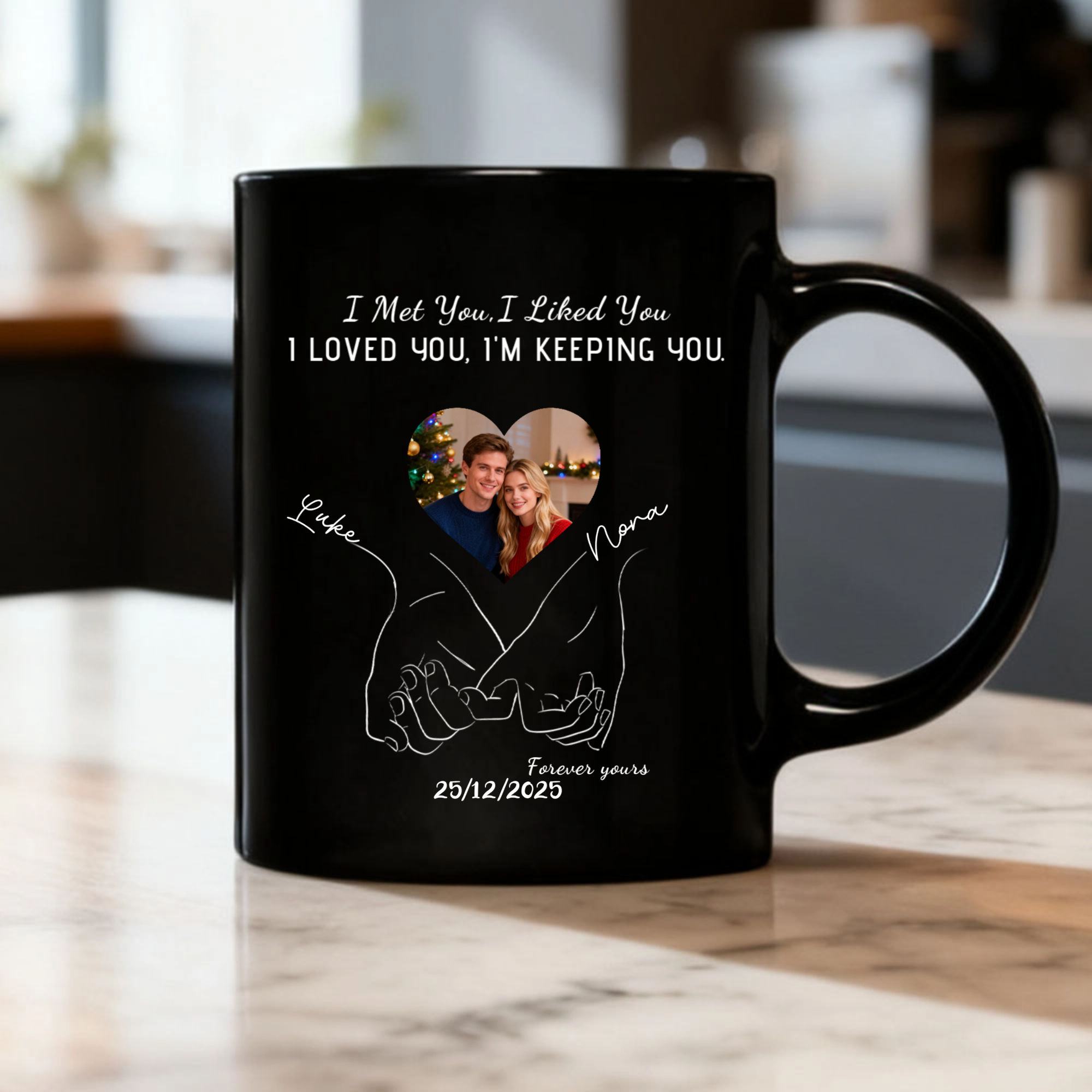 Personalized Couple Hand in Hand Mug, Gift for Couples, Lovers, Perfect for Anniversary, Valentine‘s Day, Romantic Surprise