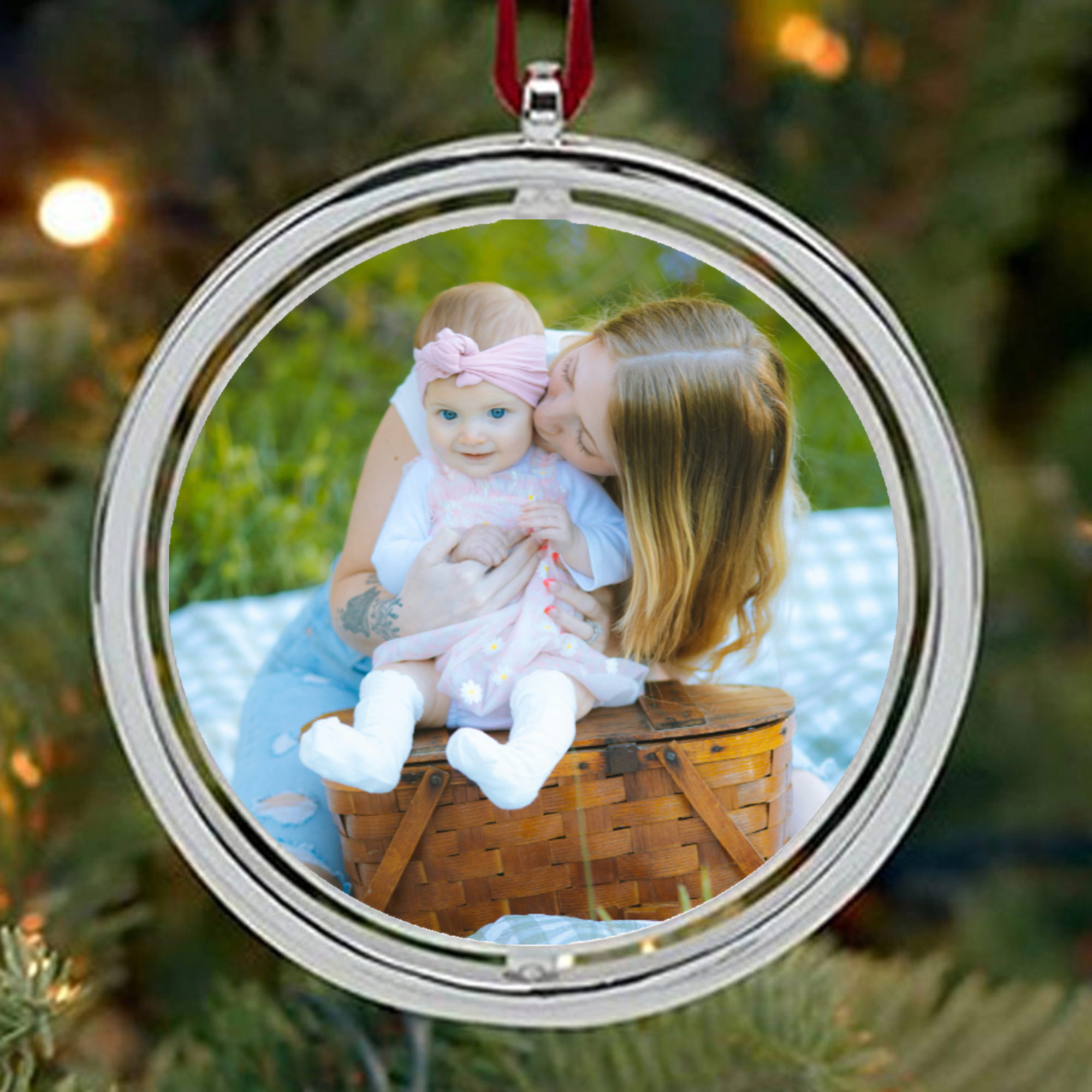Upload Any Photo Christmas Ornament, Gift for Family, Couples, Christmas Lovers, Perfect for Christmas Tree Decoration, Holiday Party Favors, New Year Gift